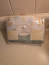 14 Classic Pooh Large Disposable Paper Bibs W/ Plastic Travel Bag
