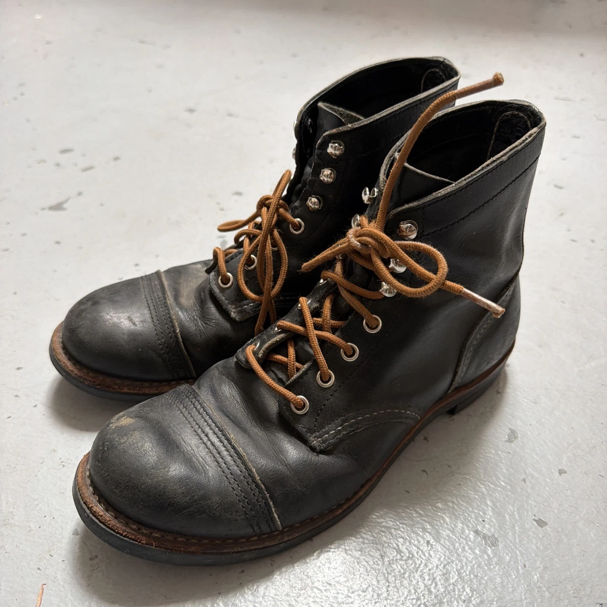 Red Wing 8114 Iron Ranger Sz 6.5US Black Leather Boots Red Wing 8114 Iron Ranger Sz 6.5us Black Leather Boots  main image 4