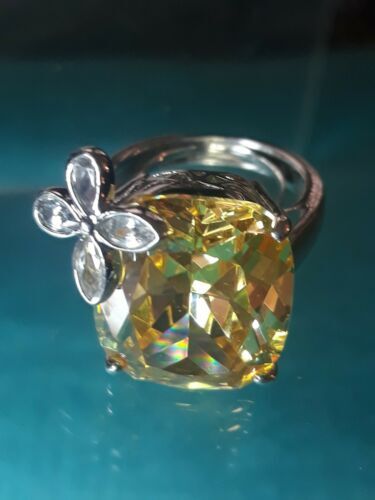 Kenneth Jay Lane KJL Adjustable Canary CZ Crystal Butterfly Flower Dinner Ring - Picture 10 of 11