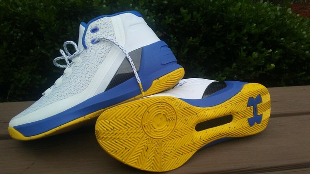 steph curry red white and blue shoes