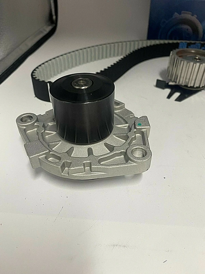 KIT DISTRIBUZIONE + POMPA ACQUA CINGHIA SERVIZI ALFA 500X TIPO 1.6 MULTIJET MJT - Immagine 2 di 4