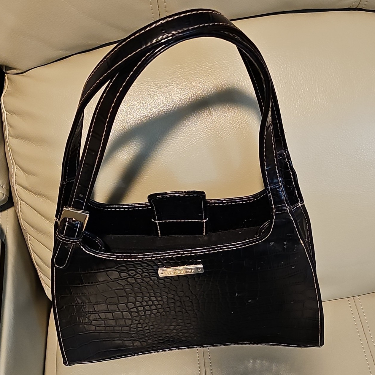 Women’s Black Crocodile Pattern Shoulder Bag Silver-Tone Double Handles