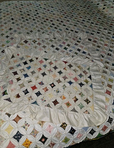 Cathedral Window VTG Handmade Hand Sewn Quilt 82”x 76” & 2 Pillowcases 27 X 16"