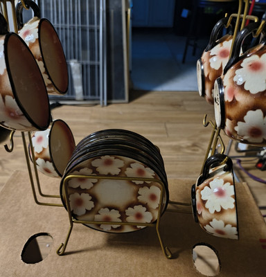 tea party 7 cups and 8 plates from Italy 