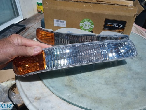 1999-2006 Replacement Parking Turn Signal Light Pair For GMC Sierra Yukon XL - Picture 3 of 4