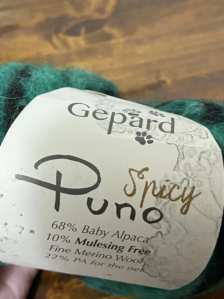 PUNO Gepard Spicy Baby Alpaca and Merino Wool yarn 50g/110 m-Forest Green/Black - Image 4 of 4