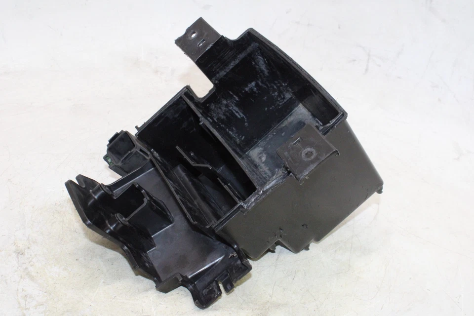 06-24 KAWASAKI VULCAN 900 VN900D CLASSIC LT OEM BATTERY TRAY BOX HOLDER - Image 3 of 4