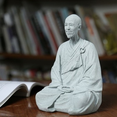 Master Hongyi Qingsha Stone Figurine Zen Buddha Sculpture Fish Tank Landscape