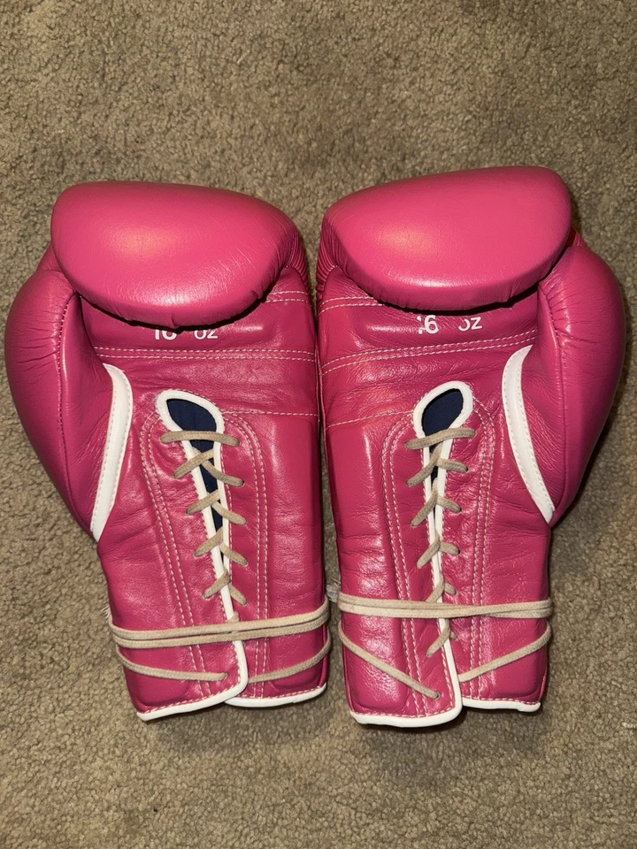 Genuine Professional MS-600 WINNING 16oz BOXING GLOVES Lace Up Boxing Gloves - Image 3 of 4