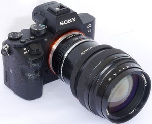 HELIOS-40-2 1.5/85mm Fast TELEPHOTO lens = CANON EOS SLR + DIGITAL made in 1994