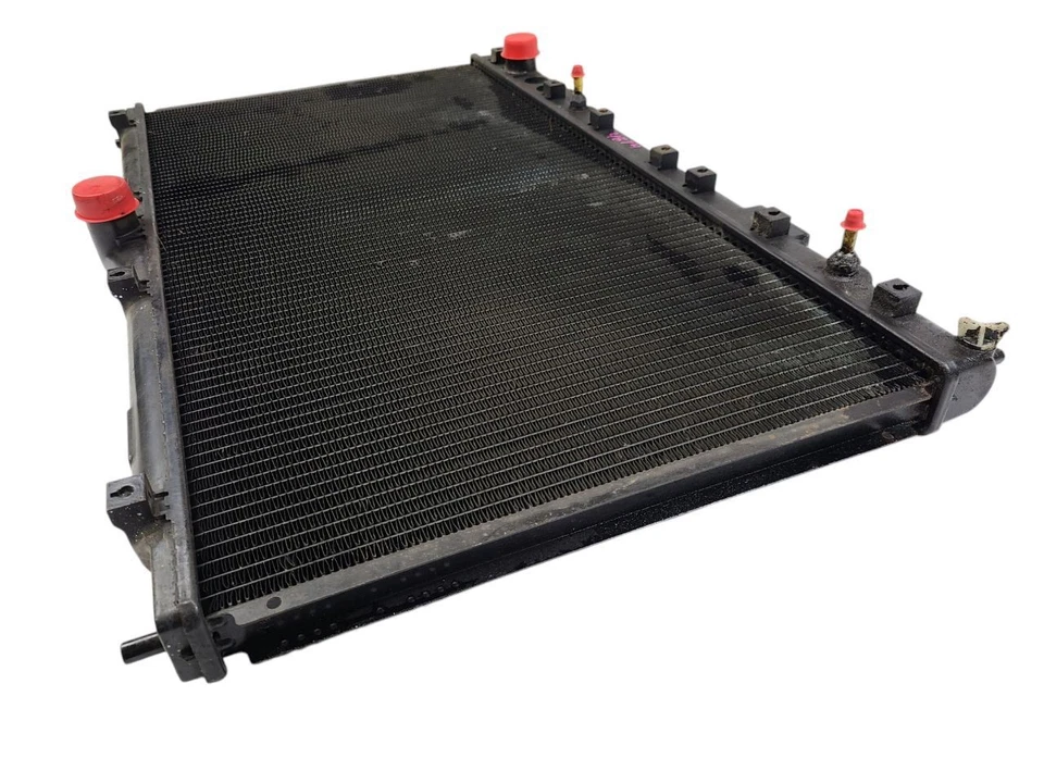 Radiador tracción delantera compatible con 94-99 3000GT 610979 Foto 3 de 4