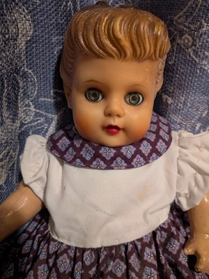 Eegee Baby Doll 1950s, Molded Hair, Dent In Feet, Cryer Workks