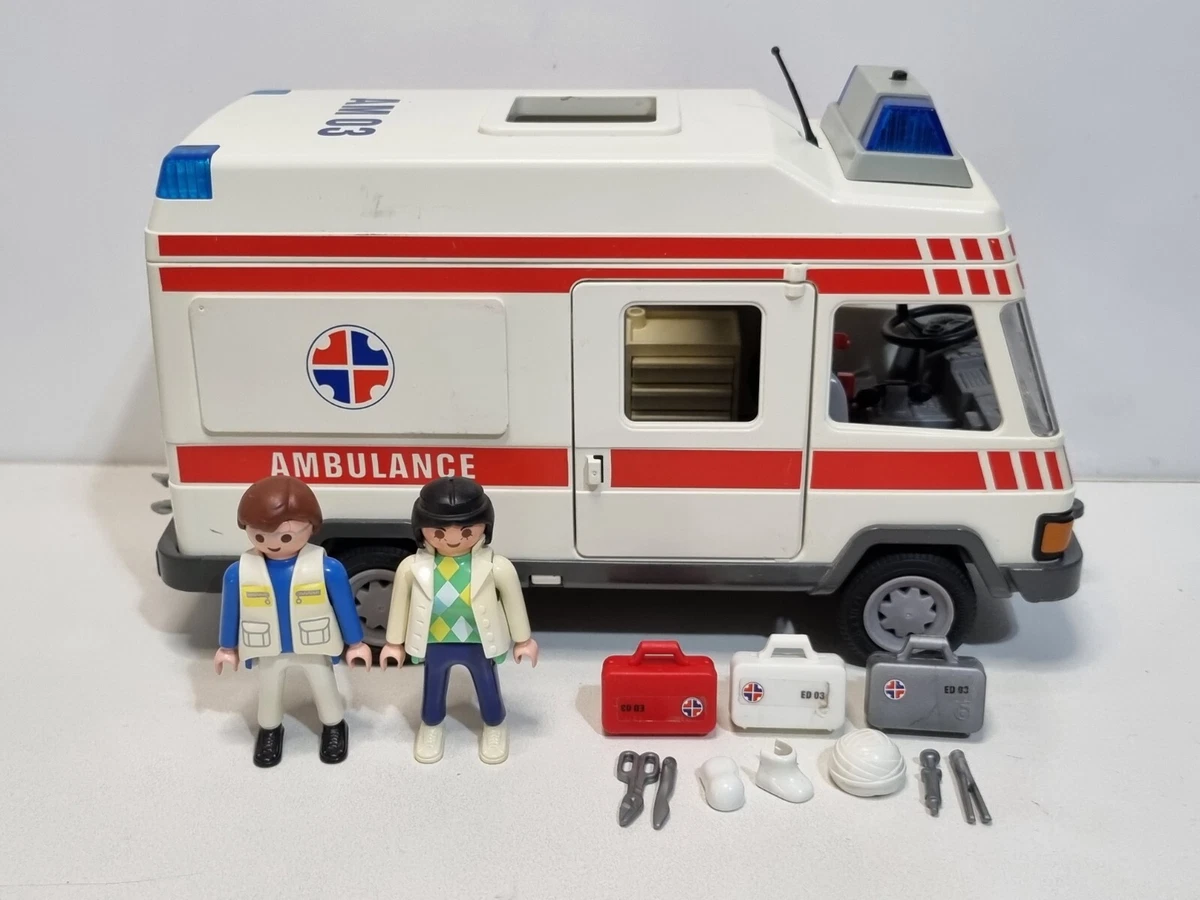 Playmobil 3925 Antigua Ambulancia Medico Doctor Enfermera ATS