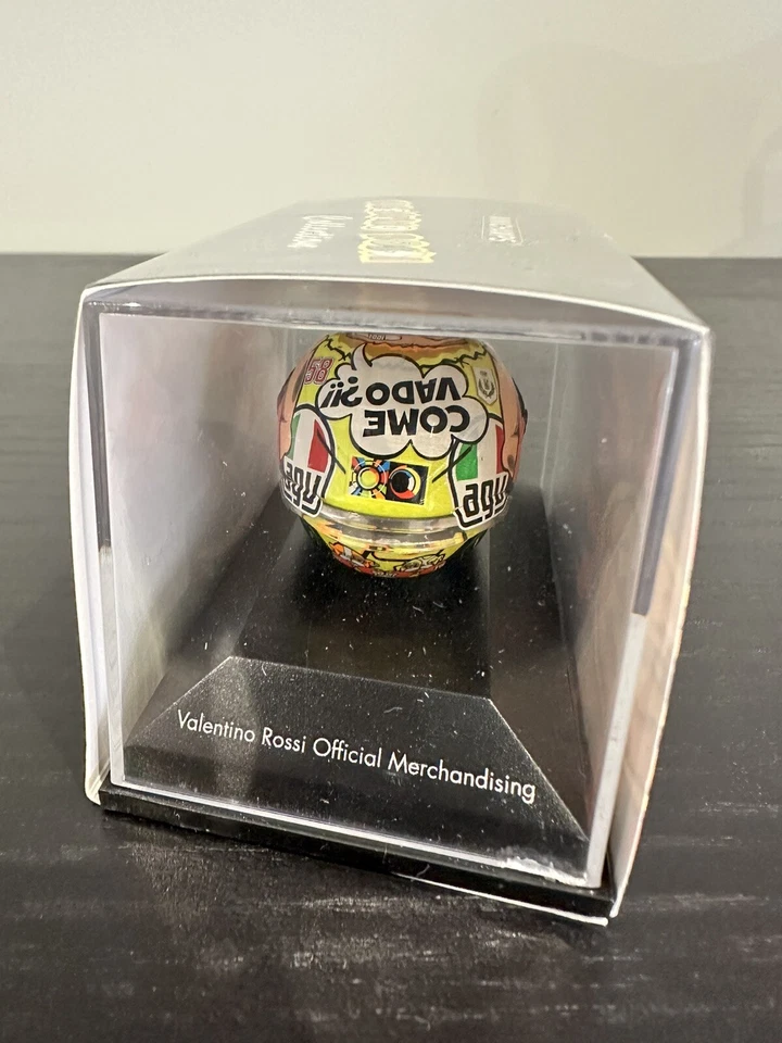 MINICHAMPS V ROSSI HELMET MISANO 2012 1:8 SCALE 398 120096 - Image 2 of 3