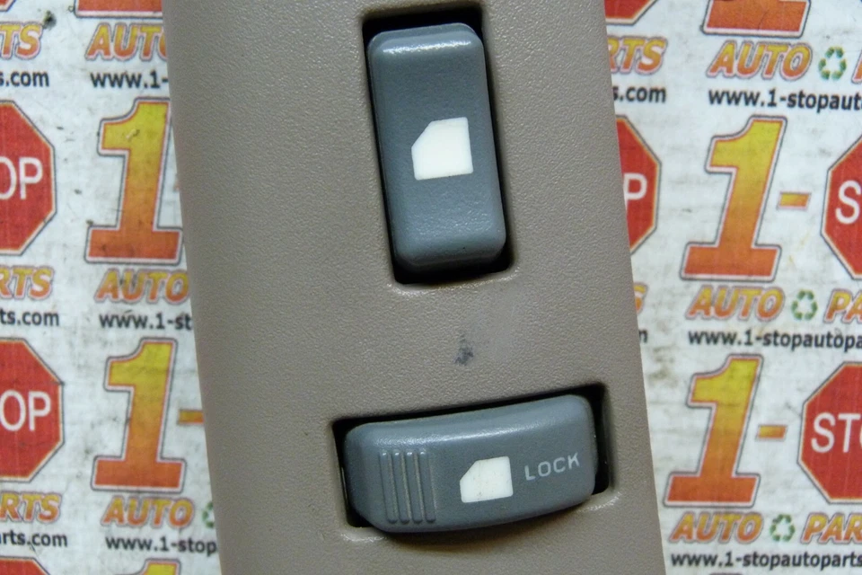99 00 01 02 03 04 05 CHEVROLET BLAZER PASSAGEIRO INTERRUPTOR DE JANELA LATERAL DIREITO FABRICANTE DE EQUIPAMENTO ORIGINAL - Imagem 2 de 4