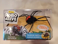 Zuru Robo Alive Crawling Spider New In Box Real Life Robotic Pet!