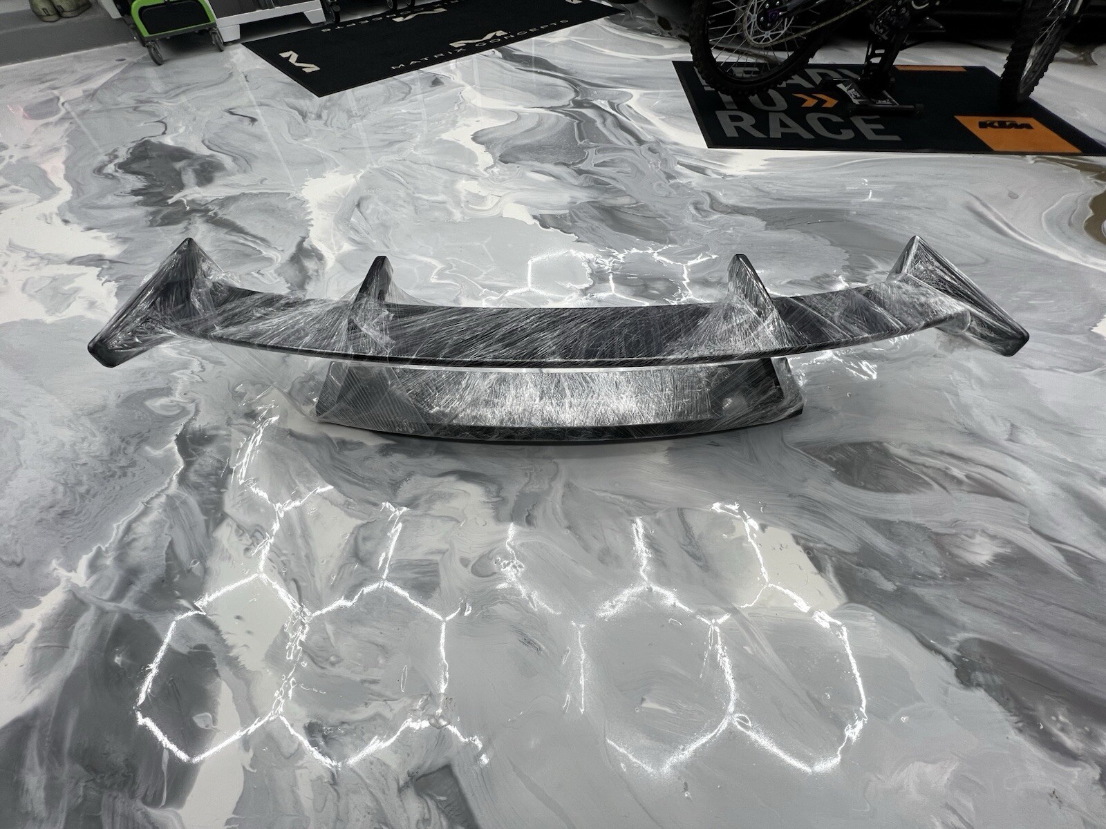 Audi R8 Carbon Wing + Wing Base