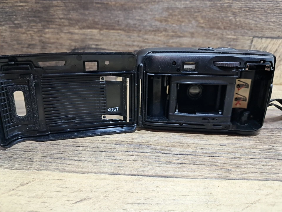 Ansco Halina Vision Compact 28mm Camera vintage, TESTED - Image 2 of 3