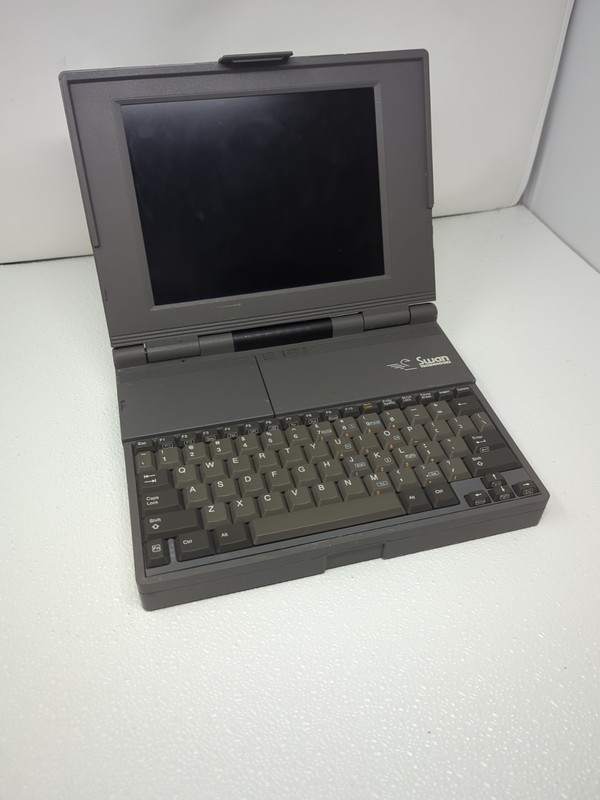 VINTAGE Rare Swan SN460 Laptop Computer