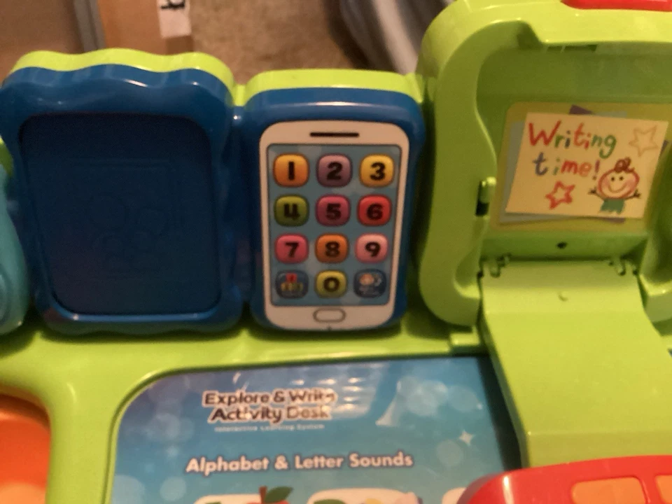 VTech Explore and Write Activity Desk - Easel Chalkboard  -  (80-195800) - Image 4 of 4