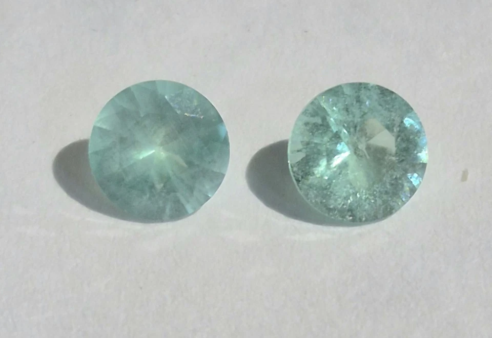 LIGHT PASTEL GREEN EMERALDS PAIR mm5 0.78CT - Image 3 of 4