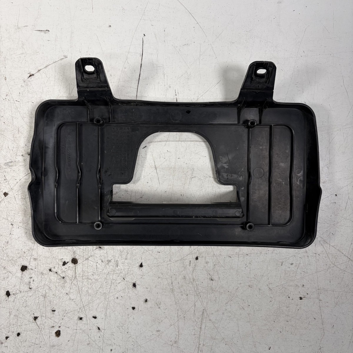 03-05 Honda Pilot Front License Plate Case Holder 71180-S9V-A00ZA