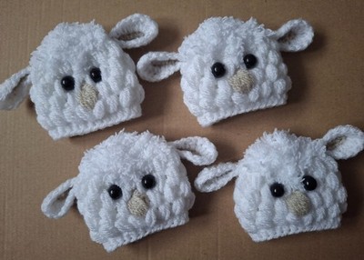 OSTERN HANDGEMACHTE GEHÄKELTE EIERWÄRMER SCHAFE WEISS, 4er SET