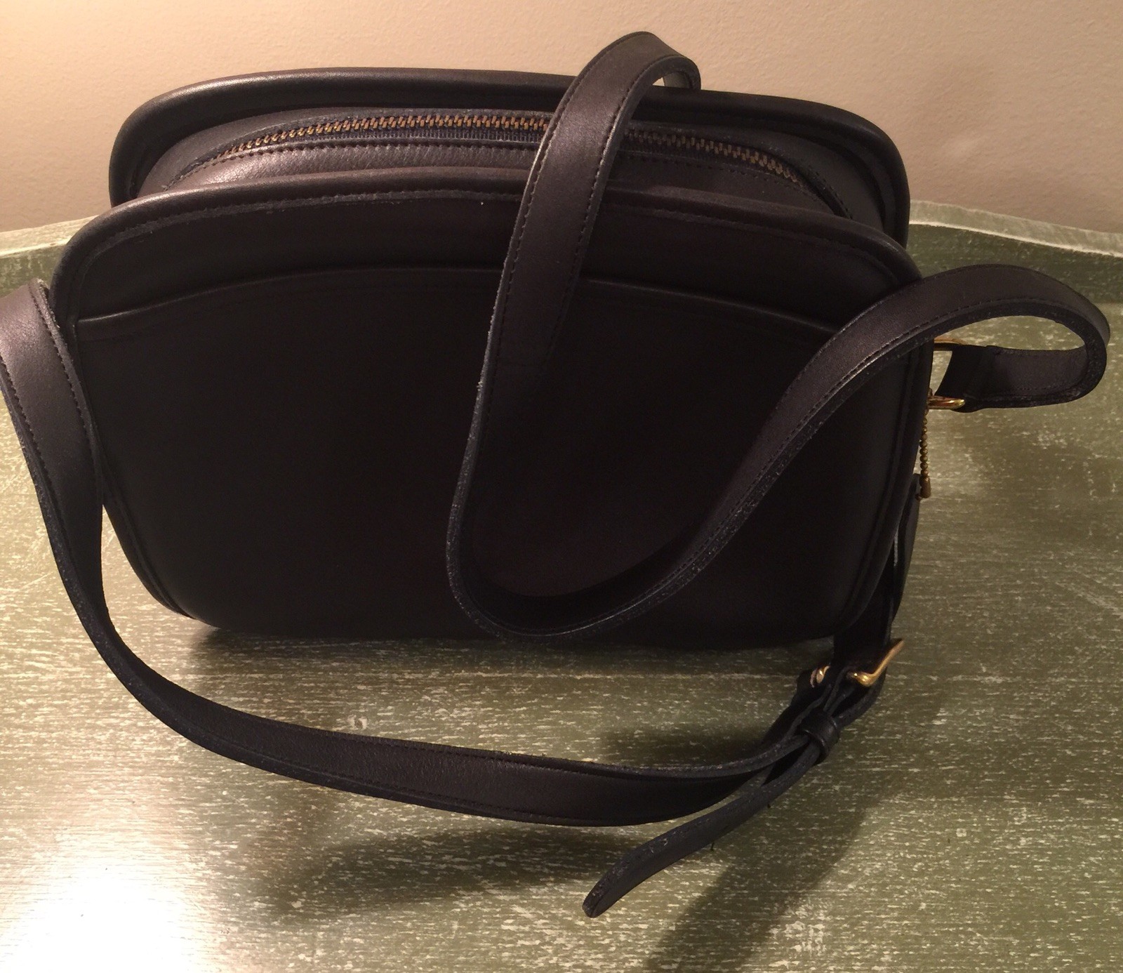 VINTAGE COACH crossbody leather shoulder ba… Gem