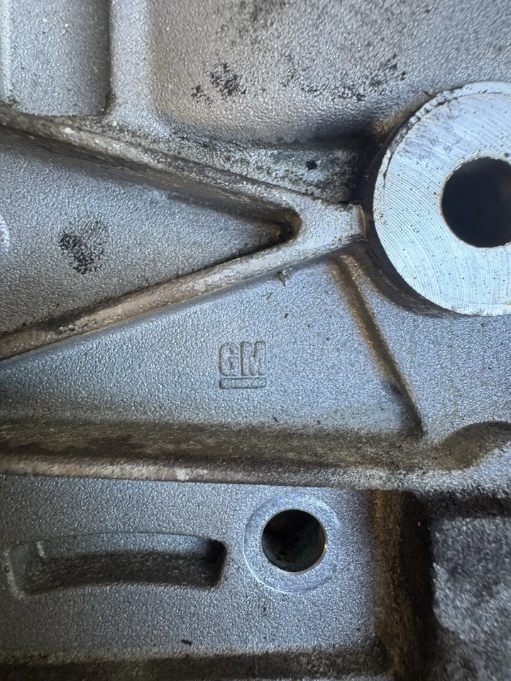 VAUXHALL CORSA E VXR 1.6T ENGINE OIL PUMP HOUSING 55556428 FITS 2015-2018 - Image 3 of 4