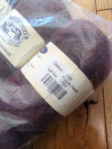 Jamieson's Shetland Spindrift Beutel mit 10 Stück; 115 Yards je 25 g Purple Haze 239 - Bild 2 von 2