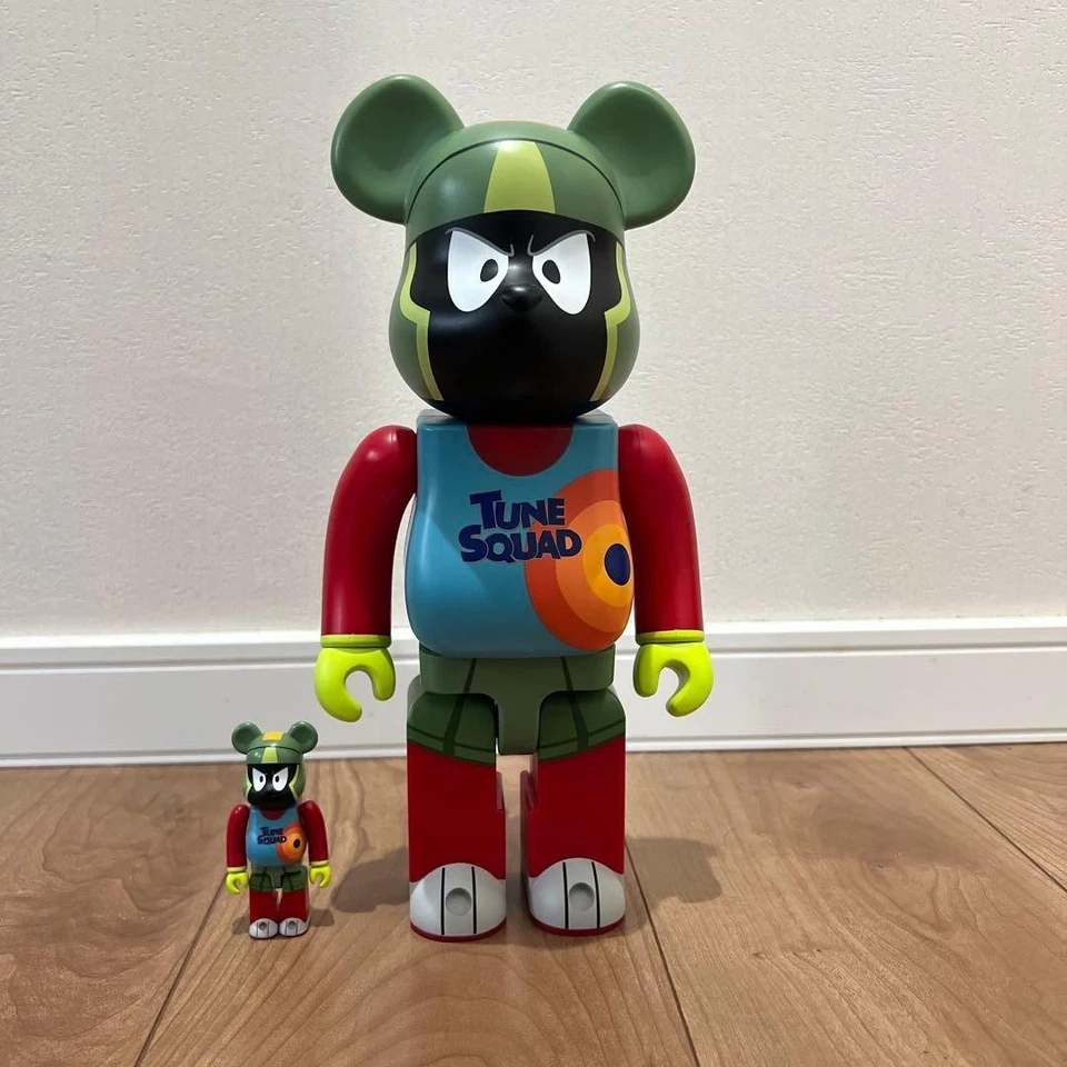 BEARBRICK Marvin the Martian 400 PERCENT 100 PERCENT Figure Set 2 Piece - Image 3 of 4