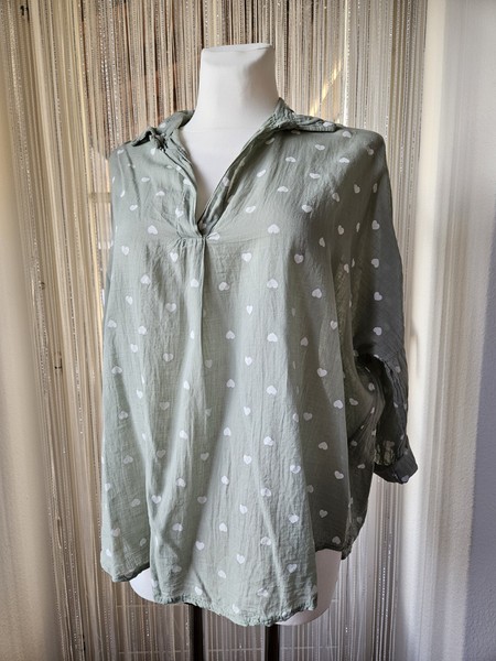 Light Blouse in Khaki with White Hearts