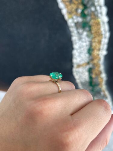 3.50 Carat Colombian Emerald Solitaire - Compass Set Engagement Ring Gold 14K - Picture 8 of 10