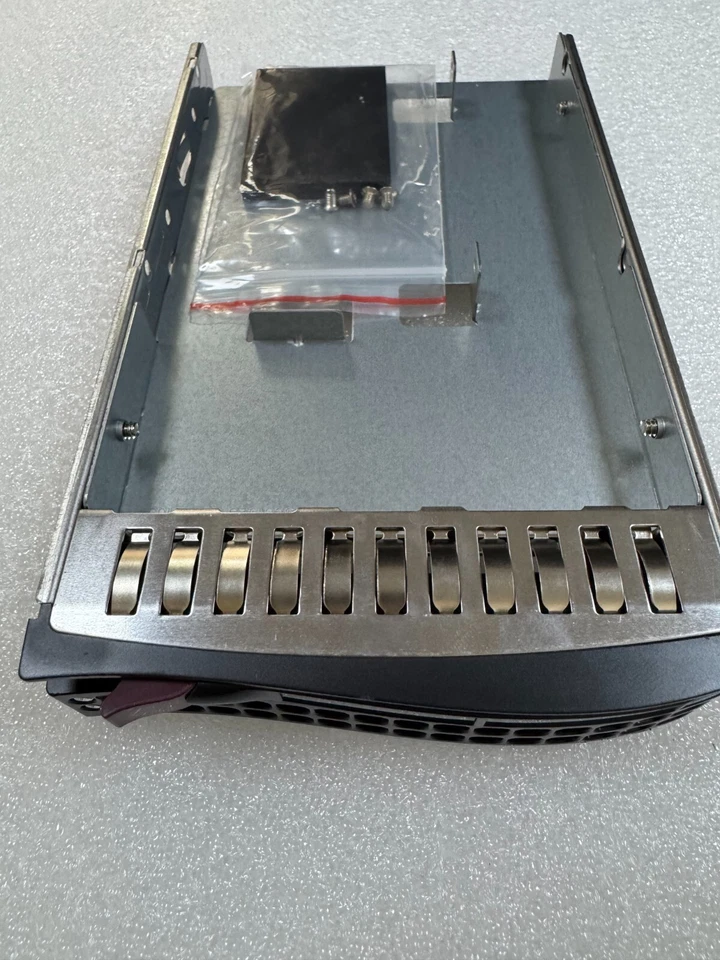 5pcs New Supermicro MCP-220-00043-0N 3.5" Convert to 2.5" HDD tray caddy - Image 3 of 4
