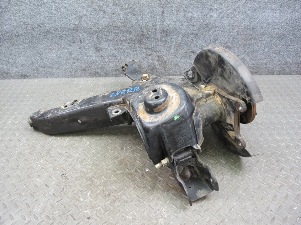 84-86 NISSAN Z31 300ZX TURBO BRAZO TRASERO DERECHO NUDILLO RUEDA BUJE OEM Foto 4 de 4
