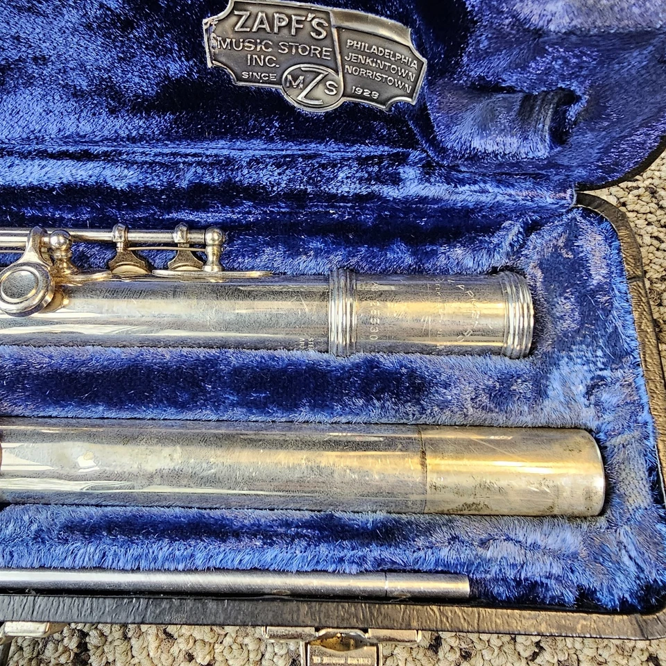 Flauta W. T. Armstrong Modelo 80 Agujero Abierto Plata de Ley y Estuche 434g De Colección Foto 4 de 4