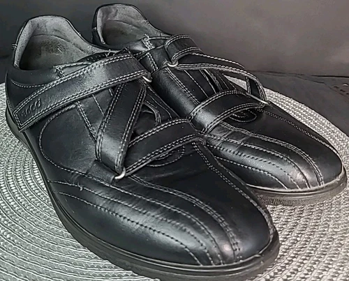 Mocassini donna Ecco taglia 40 US 9 punta antiurto in pelle nera