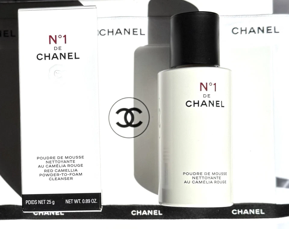 Chanel No.1 Red Camellia Powder-to-Foam Cleanser 25g - Bild 3 von 4