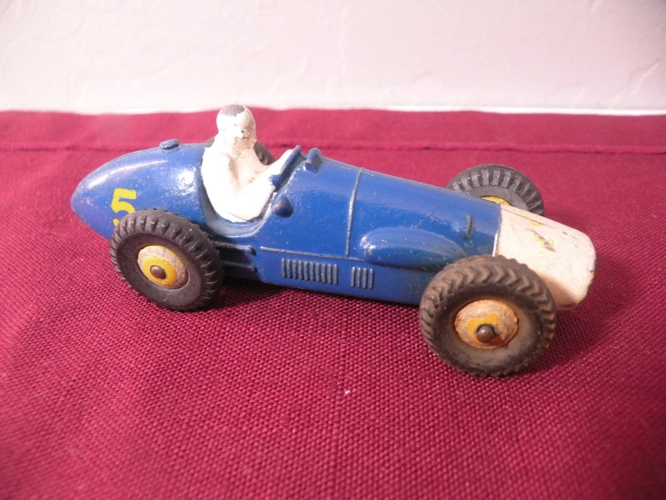 Vintage Dinky Toys Ferrari 234 Blue Diecast Race Car England Meccano 1950s Toy - Image 3 of 4