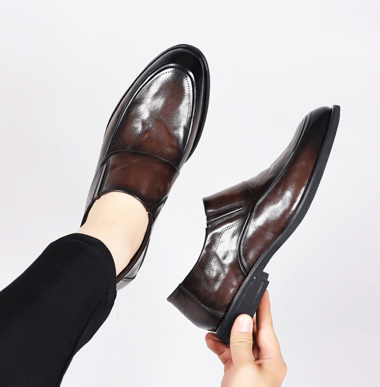SAOLA Mocassini uomo punta tonda slip on eleganti pelle business casual scarpe matrimonio hot