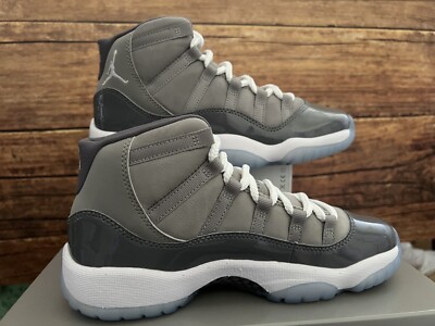 Nike Air Jordan 11 Retro GS Size 4.5Y Medium Grey White Cool Grey