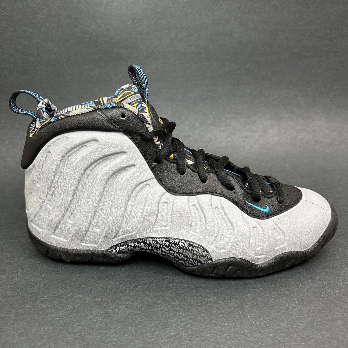 Posite One Wolf Grey Gold Black Foamposites Batman Foamposite