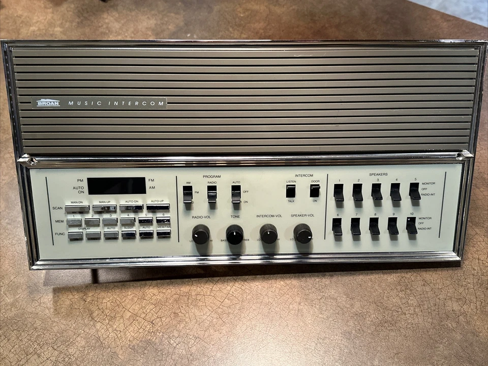 Broan / M&S Music Intercom Master K1350 / M300 con garantía Foto 2 de 4