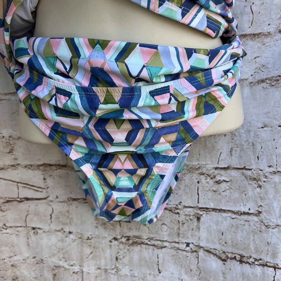 LA BLANCA Geometric Pastel Tankini Swim Suit Pink Blue Bottoms Sz 6 Top I Sz 10 - Image 4 of 4
