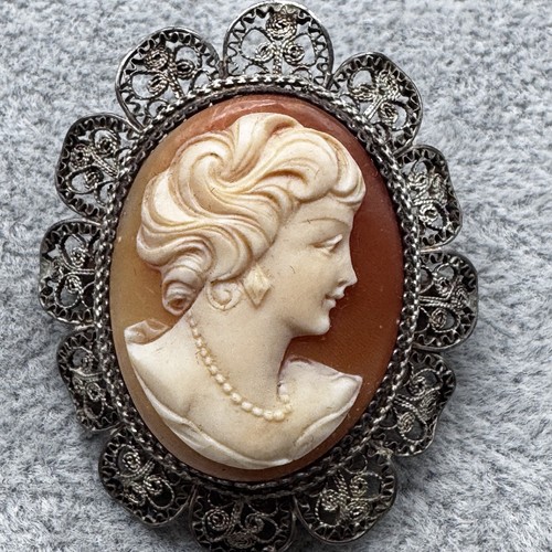 Antique 900 Silver Filigree Cameo Brooch /Pendant Hand-Carved Shell, Convertible - Picture 6 of 13