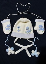 Vintage Midcentury Baby Knit Hat and Mittens - Wool - 1950s-60s
