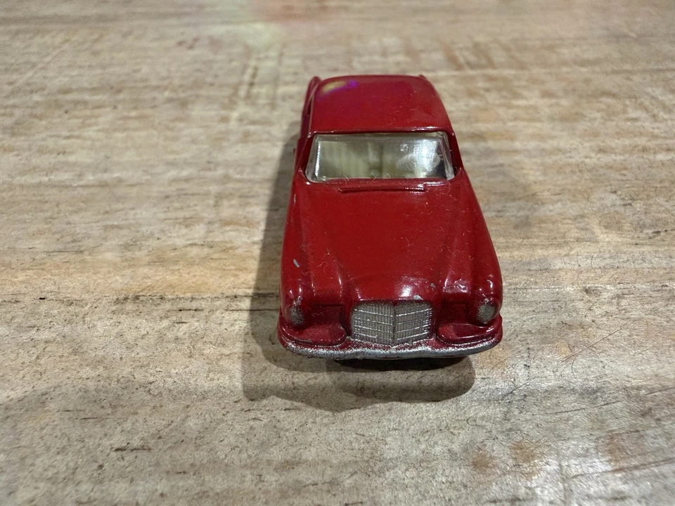 Matchbox  Lesney No. 53 Mercedes 220SE Dark Red - Image 2 of 4