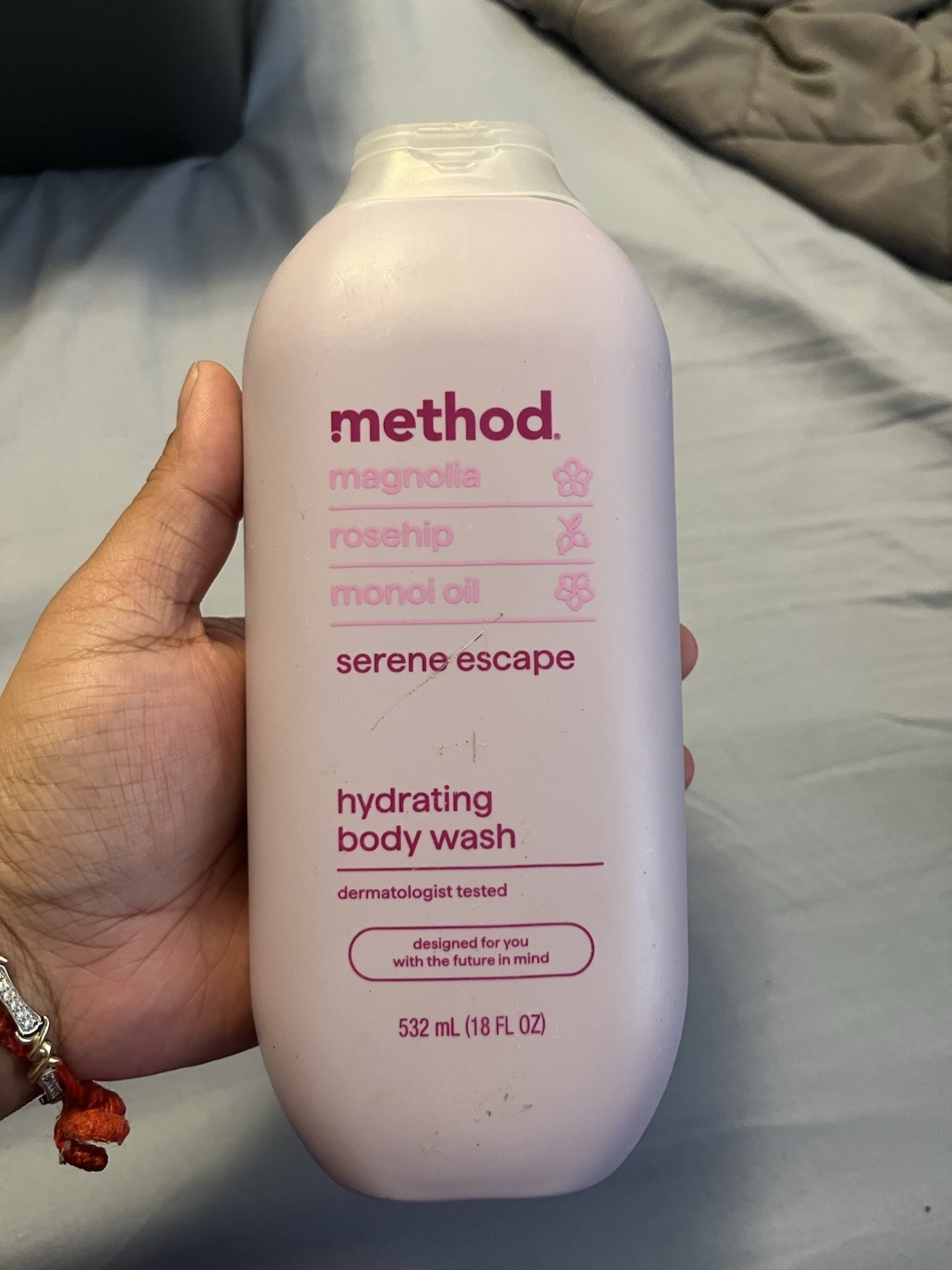 Method Serene Escape Hydrating Body Wash Magnolia Rosehip Monoi Oil 18 fl oz