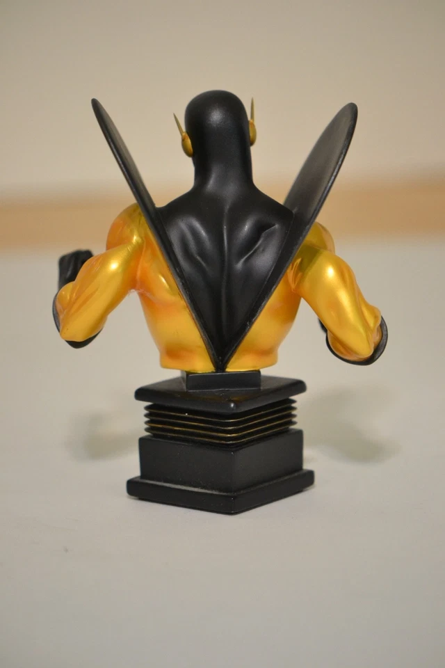 YellowJacket Marvel Bowen "VERSIÓN DORADA" minibús edición limitada #103 de 2000  Foto 3 de 4