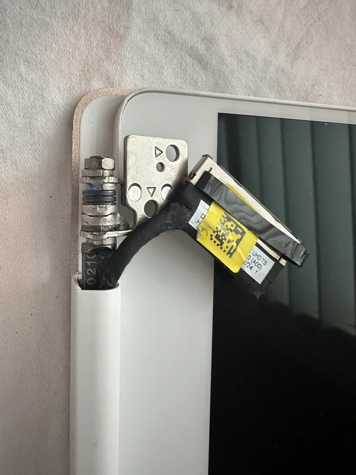 MONTAJE COMPLETO PANTALLA TÁCTIL DELL XPS 13 9370 13.3" 3D643 03D643 DORADO S6 Foto 4 de 4